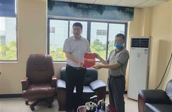 万众一心迎挑战,众志成城战疫情